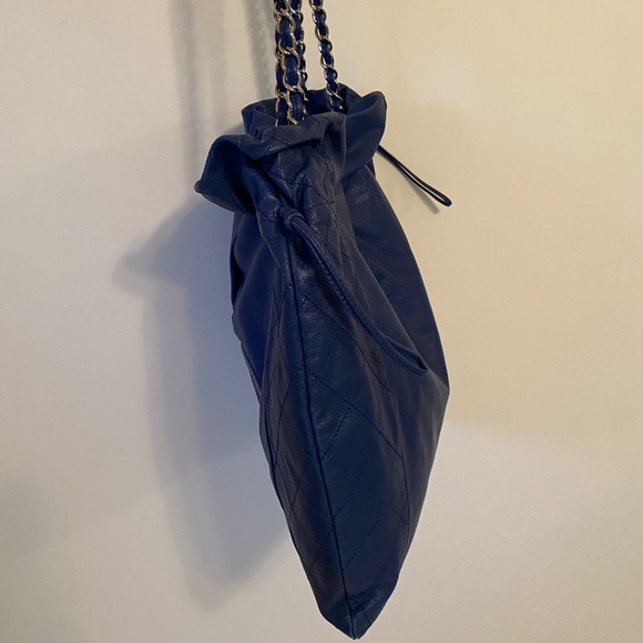 Chanel Large Blue Caviar Drawstring Tote Bag - Picture 7 of 16